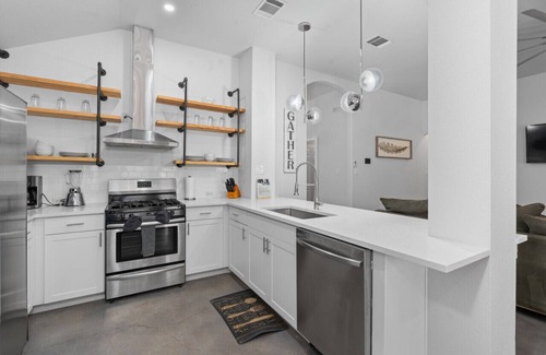 Chandler Creek House | Recently Renovated Retreat Near Kalahari Resorts with Pool
