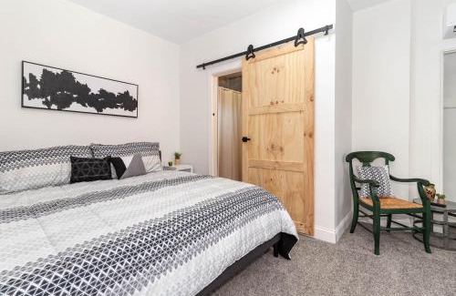 Norwood House | Renovated House Near Downtown: Family-Friendly Retreat