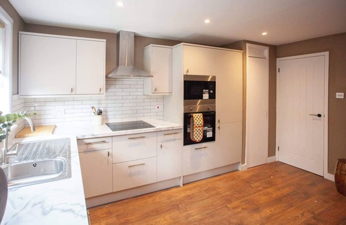 Govan House | Newly Renovated House in Popular Location