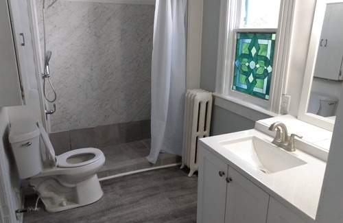 Saginaw House | Renovated House Steps from Saginaw Downtown with Kitchen