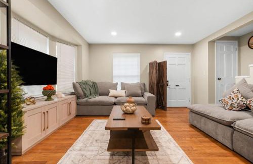 Dearborn House | Newly Renovated in Historic Neighborhood Near DTW