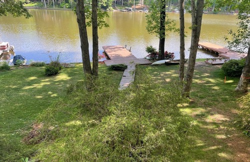 Locust Grove House | Modern Lakefront Retreat with Kayaks and Paddleboards