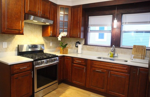 Neponset - Port Norfolk Apartment | Modern Retreat Near T | Pet and Child Friendly Escape