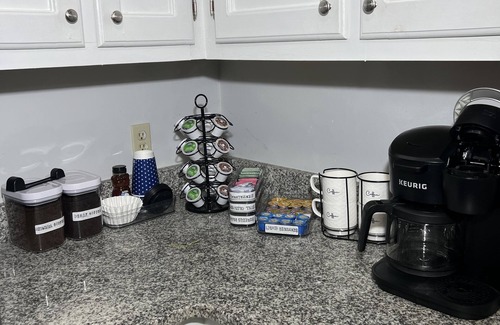 Athens Condo | Modern 2 Bedroom Condo Near UGA - Rated 10/10 by Guests