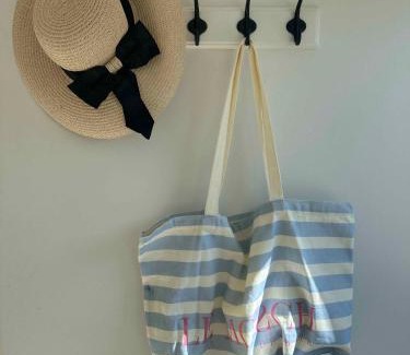 Stillinge Strand House | Beachside Retreat: Newly Renovated & Family-Friendly Stay