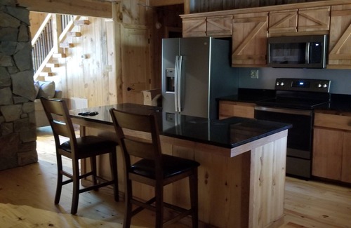 Olin Cottage | Newly renovated rustic cottage in Northern Iredell County NC