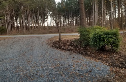 Olin Cottage | Newly renovated rustic cottage in Northern Iredell County NC