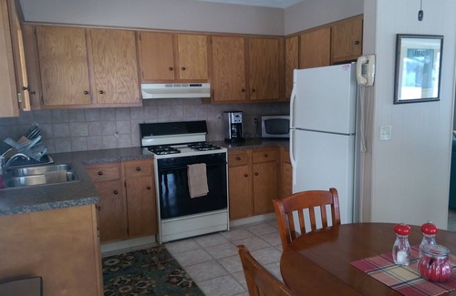 Vandalia Cottage | Newly renovated secluded retreat for nature lovers and outdoor enthusiasts