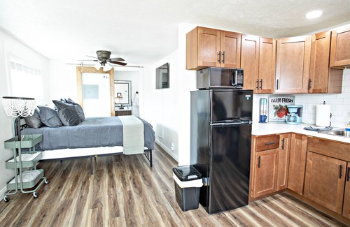 Hagerstown Apartment | Modern Studio in Hagerstown with Self Check-in & Breakfast