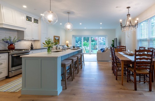 Eastport House | Inviting Renovated Townhome with Fenced Yard & Spa