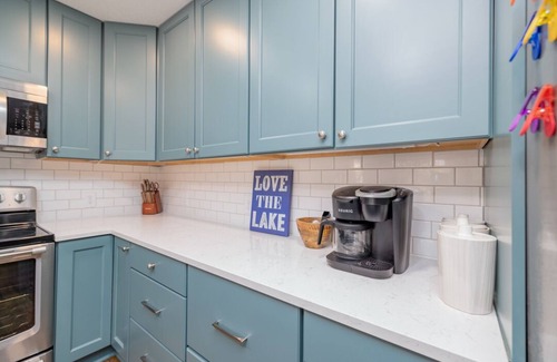 Littleton House | Discover Newly Renovated "Tuckered Out" with Ocean Views