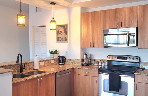 Deerfield Beach Apartment | Renovated 2-Bedroom Apartment Steps from Beach and Dining