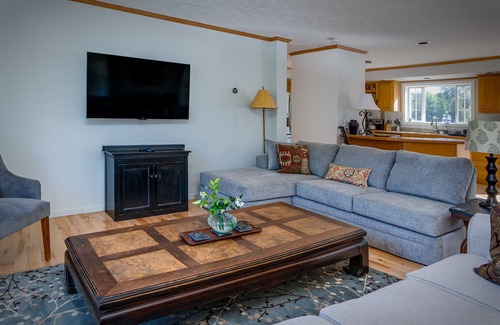 Harbor Springs House | Renovated Country Home in Paradise with Family Amenities