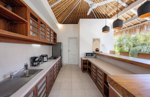 Sunset Road Villa | Charming Villa Noa: Walk to Oberoi Seminyak, Private Pool