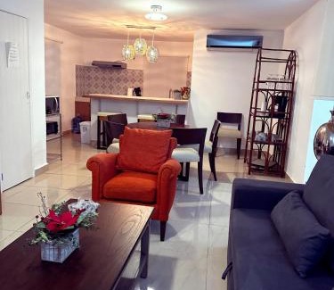 Zona Hotelera Resort | Seaside Retreat at Villa de Lago Cancun with Ocean Views