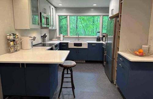 Guilford House | Renovated Retreat: Oceanfront Escape with Pet-Friendly Perks