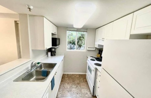 Hope House | Recently Renovated Hotel: Steps from Outdoor Adventures