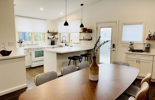 Fire Island House | Renovated Hotel with Pool and Ocean View - Family Friendly