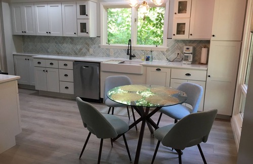 Athens House | Newly Renovated Wooded Oasis Near OU's Campus in Athens
