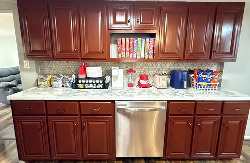 Mason House | Newly updated home on Spruce St