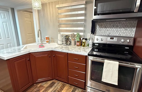 Mason House | Newly updated home on Spruce St