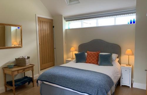 Hallington House | Unforgettable Stay at Newonstead Bothy - Pet Friendly Retreat