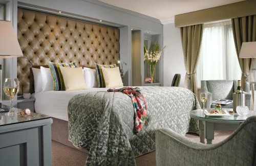 Kilkenny Hotel | Elegant Newpark Hotel: Guest Rated 9/10 with Pool Access