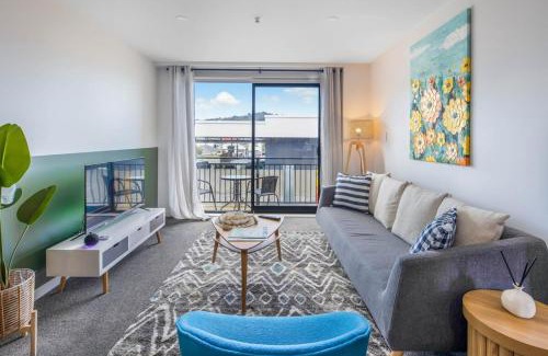 Newtown Apartment | Newtown Tranquility Spacious 2-Bedroom Apartment