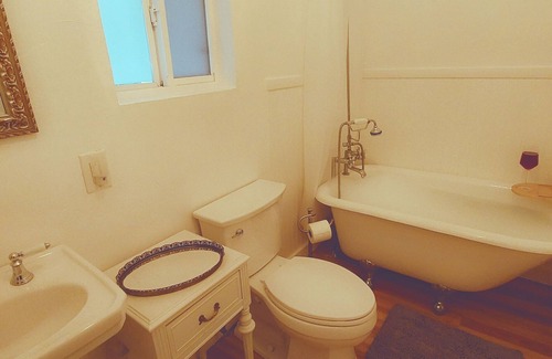 Foster Heights House | Discover East Austin: Pet-Friendly Stay Near 12th & Chicon