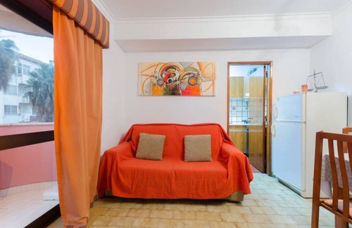 Costa de Caparica House | Discover Beaches & Surf Just Steps from Lisbon