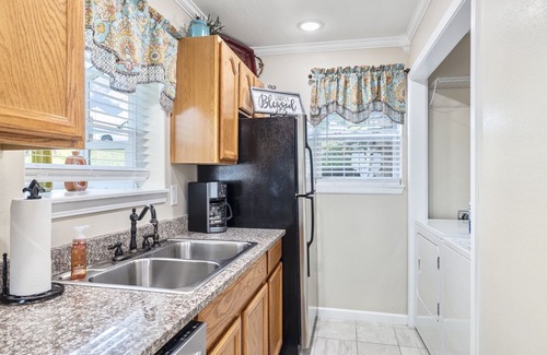 Indian Point Condo | Ideal Getaway Near SDC & Table Rock Lake with Hot Tub