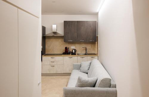 Crotone Apartment | Cozy Retreat Next To Sea - Pet & Child Friendly Oasis