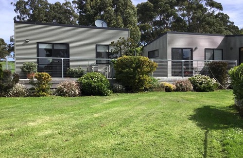 Port Arthur Bed & Breakfast | Ocean View Getaway at Nextdoor@portarthur - Guest Rated 9.4