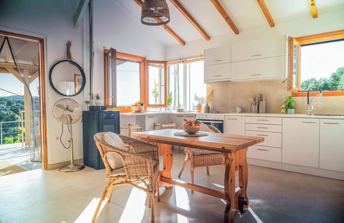 Bapiolos House | nFind tranquility amidst the breathtaking landscape