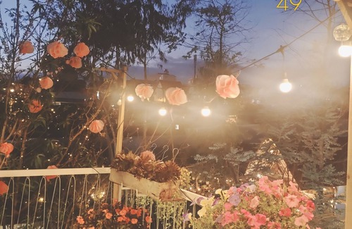 Phuong House | Peaceful Retreat with Balcony and Charming Birdsong