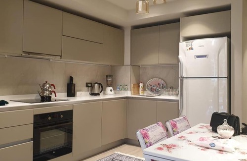 Bagcilar Apartment | Family-Friendly NG Residence Apartment for Memorable Stays