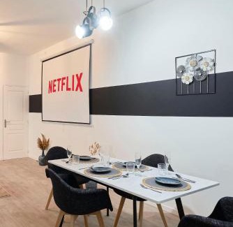 Roubaix House | Relax at NG SuiteHome - Family-Friendly Stay with Hot Tub