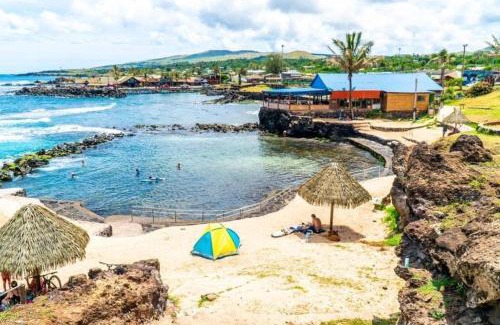 Hanga Roa Bed & Breakfast | Beachfront Ngahu Bungalows: Guest Rated 10/10 on Rapa Nui