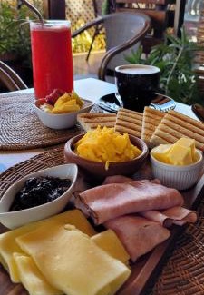 Hanga Roa Bed & Breakfast | Beachfront Ngahu Bungalows: Guest Rated 10/10 on Rapa Nui