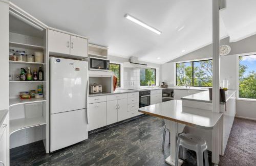 Taupo House | Beautiful Ngaio Views - Lake Taupo Holiday Home Awaits