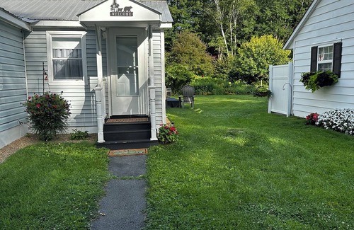 Corinth House | Experience Fall Adventures with Ocean View and Spa Amenities