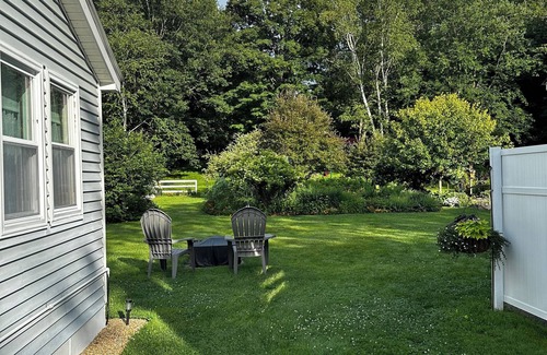 Corinth House | Experience Fall Adventures with Ocean View and Spa Amenities