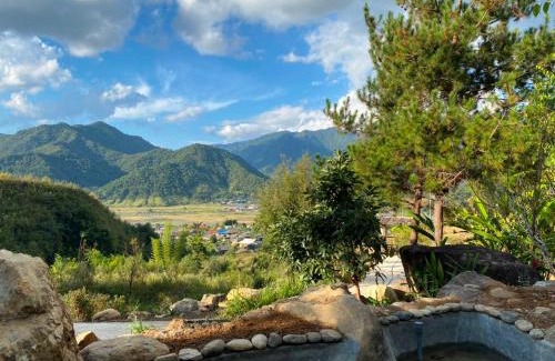 Muong La Hotel | Ngoc Chien Pearl: Pet-Friendly Retreat with Restaurant & Breakfast