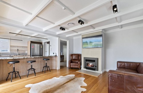 Ngongotaha House | Explore Ngongotaha Lakeside Home: Perfect for Families
