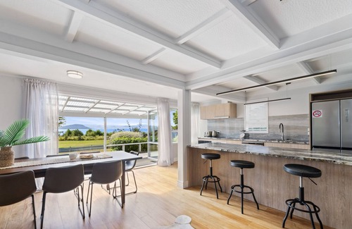 Ngongotaha House | Explore Ngongotaha Lakeside Home: Perfect for Families