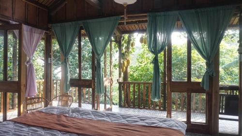 Hue House | Inviting Nguyet Bieu Garden Riverside with Child-Friendly Amenities