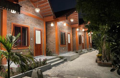 Hoa Lu Hotel | Cozy Nhà Điệp Bungalow with Oceanfront Views in Ninh Binh