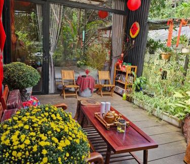 Da Lat Apartment | Discover Nhà Bắp: Family-Friendly Haven with High Ratings