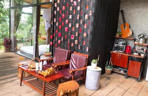 Da Lat Apartment | Discover Nhà Bắp: Family-Friendly Haven with High Ratings