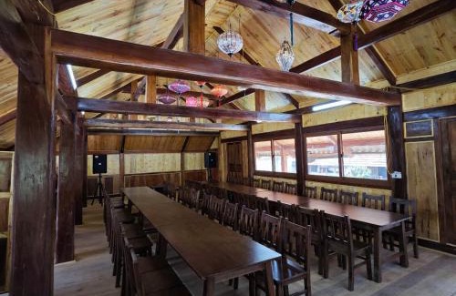 Mai Chau Apartment | Bin's House: Guest Rated 10/10 with Pool & Restaurant